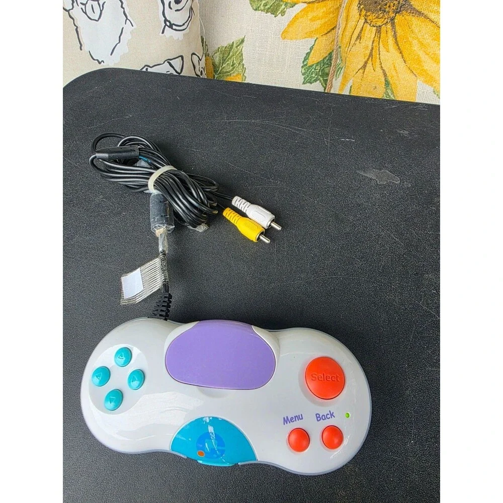 Vintage Hasbro Giga Pets Explorer TV Plug Play Game Controller 2006 TESTED